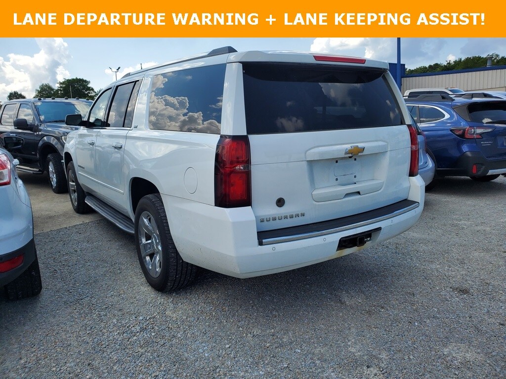 2016 Chevrolet Suburban LTZ photo 2