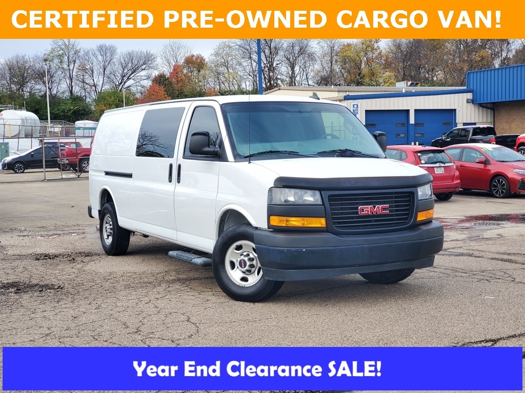 2018 GMC Savana Cargo Work Van's photo