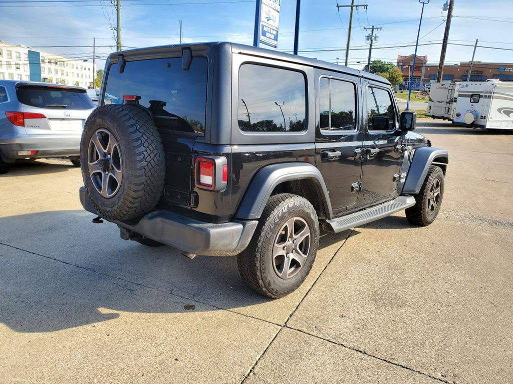 2018 Jeep Wrangler Unlimited Sport S photo 3