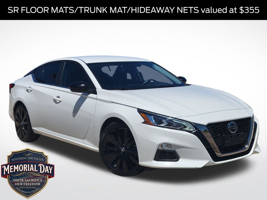 2022 Nissan Altima 2.5 SR's photo