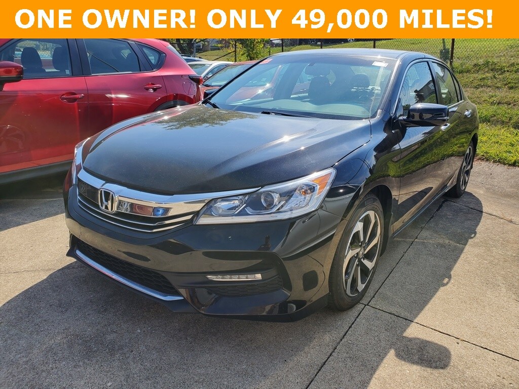 2017 Honda Accord EX-L photo 2