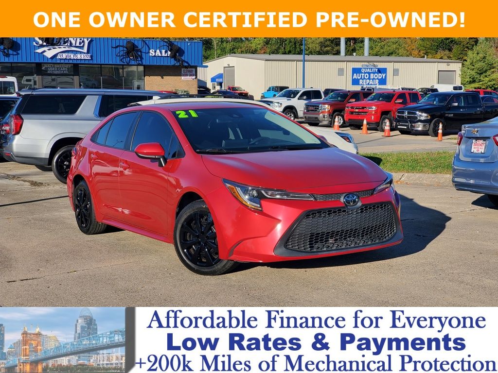 2021 Toyota Corolla LE's photo
