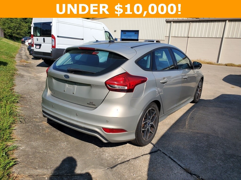 2016 Ford Focus SE photo 4