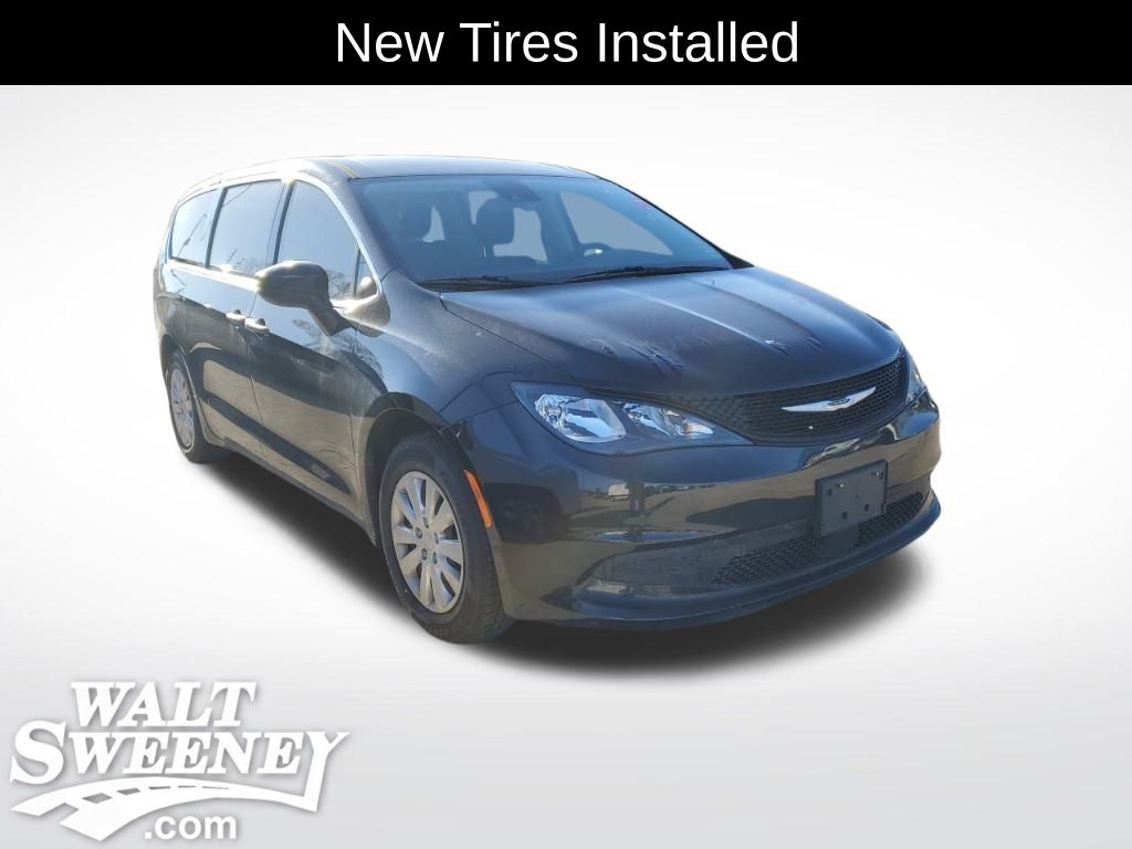2021 Chrysler Voyager L
