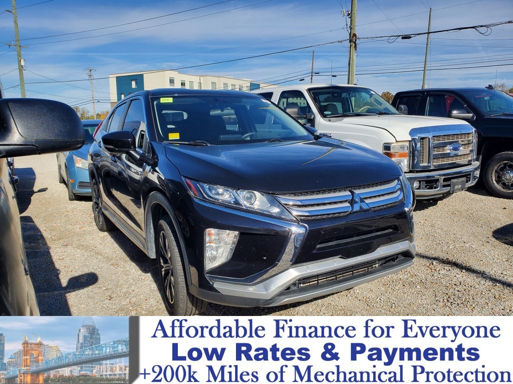 2019 Mitsubishi Eclipse Cross SE's photo