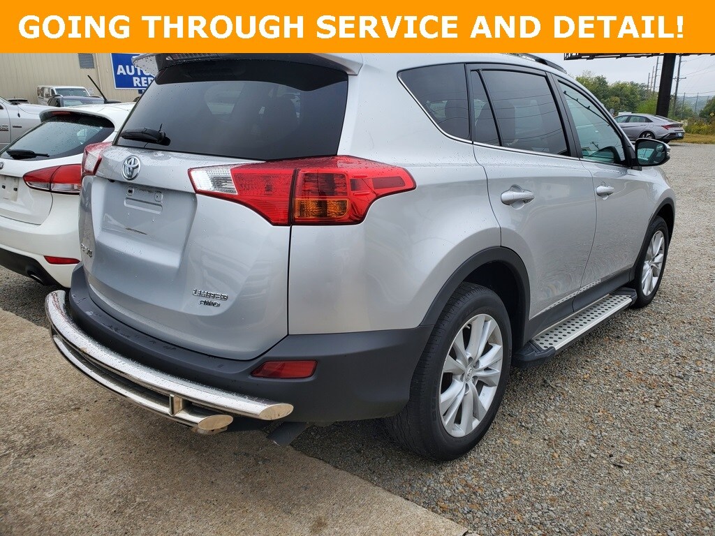 2013 Toyota RAV4 Limited photo 3
