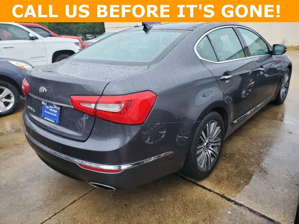 2016 Kia Cadenza Premium photo 4