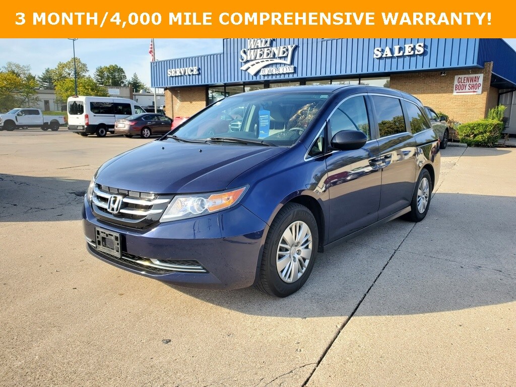 2016 Honda Odyssey LX photo 2