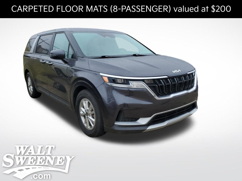 2022 Kia Carnival LX's photo