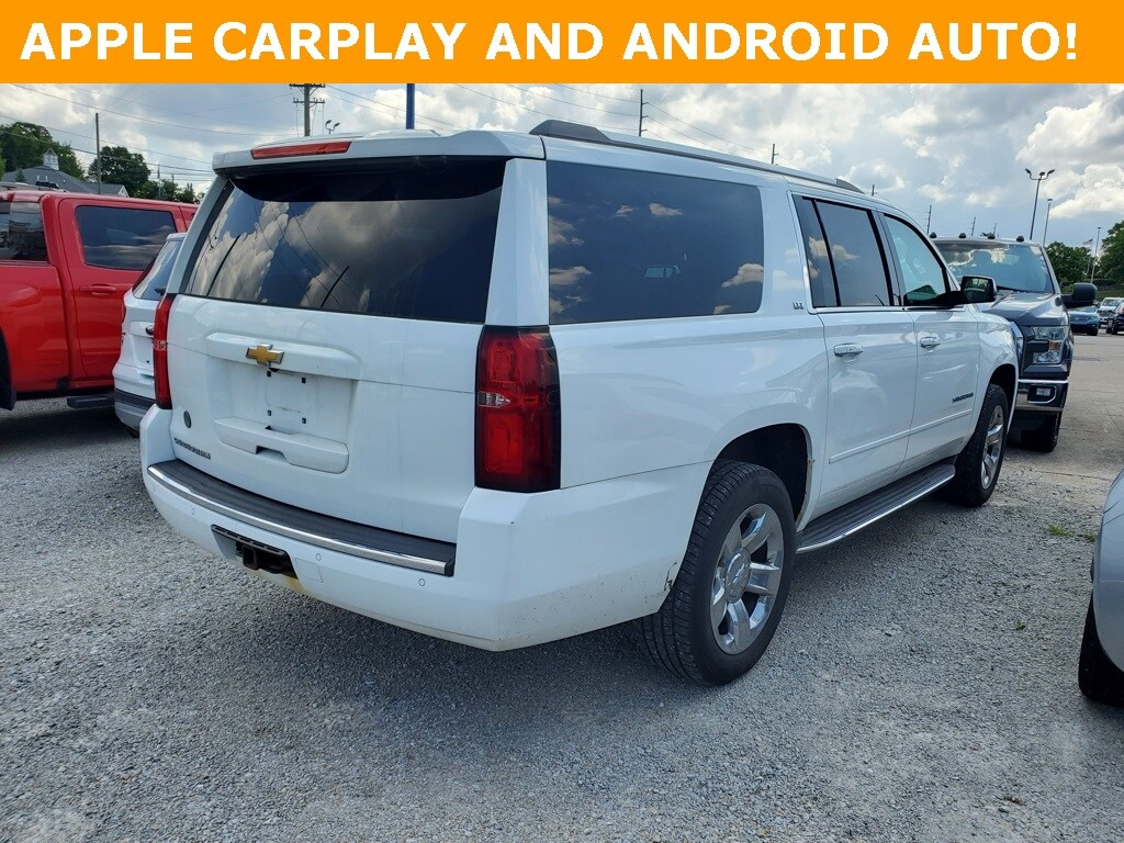 2016 Chevrolet Suburban LTZ photo 3