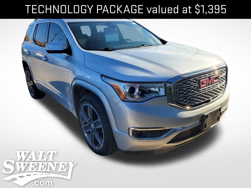 2017 GMC Acadia Denali's photo