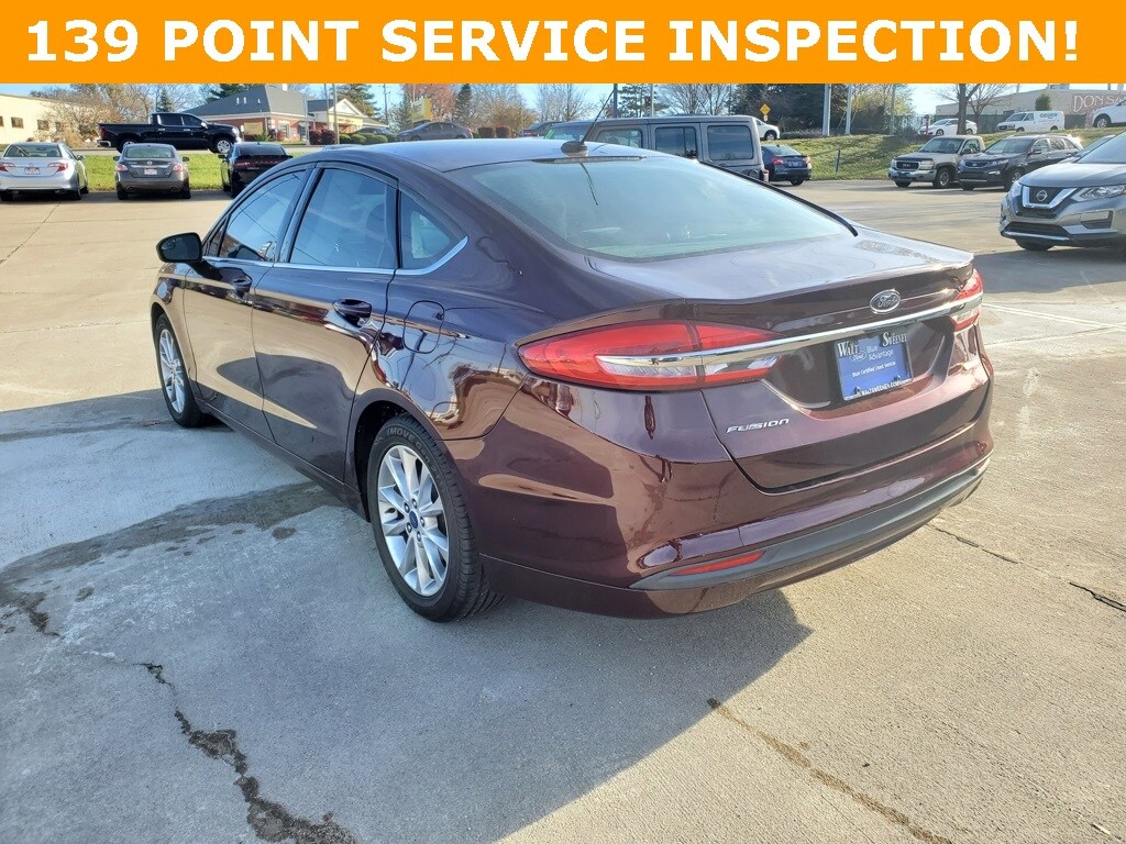 2017 Ford Fusion SE photo 3