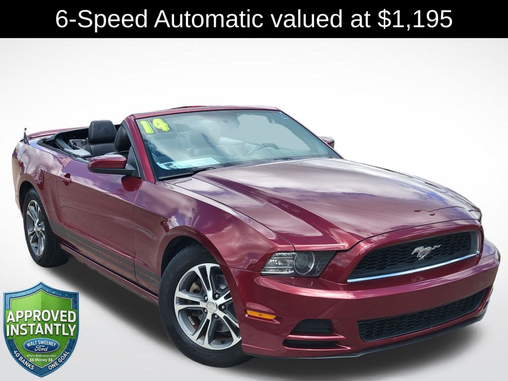 2014 Ford Mustang V6 Premium's photo