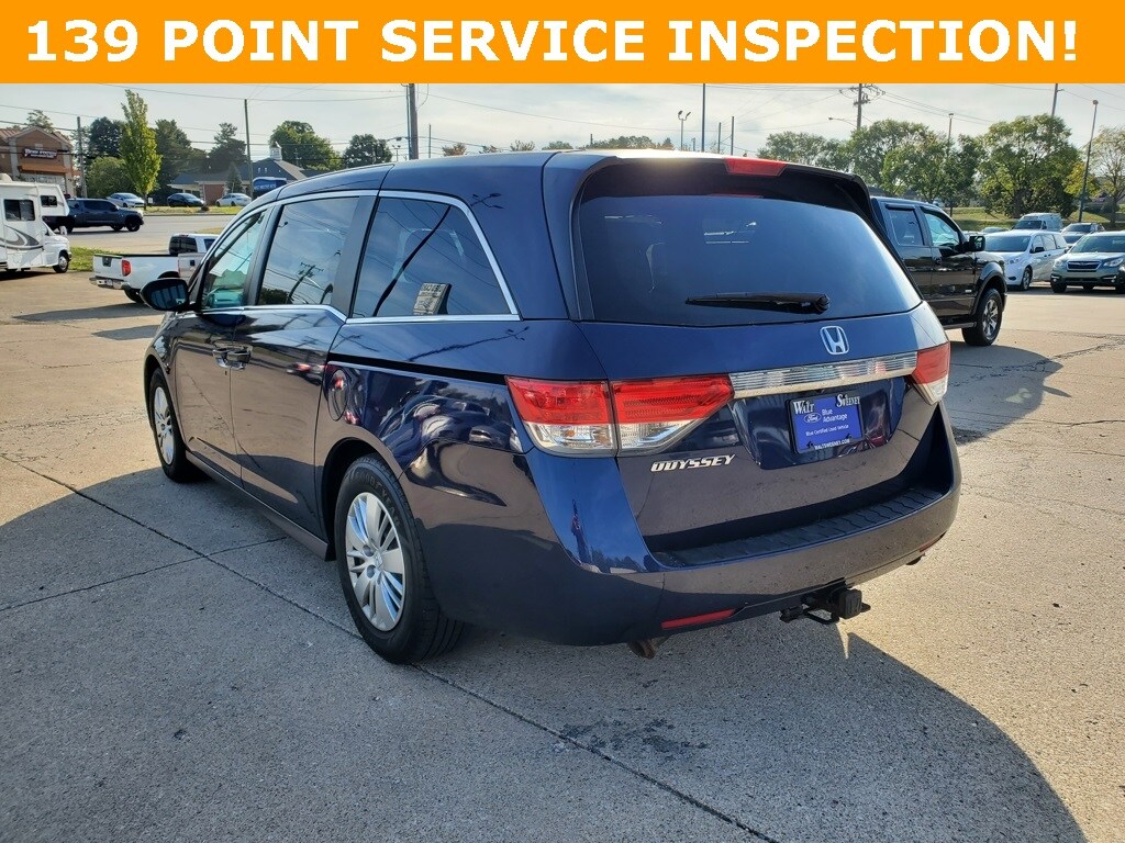 2016 Honda Odyssey LX photo 3