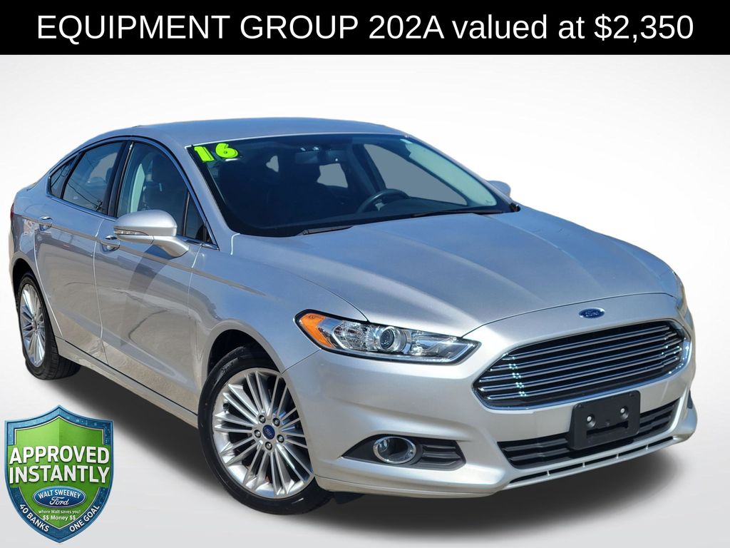 2016 Ford Fusion SE