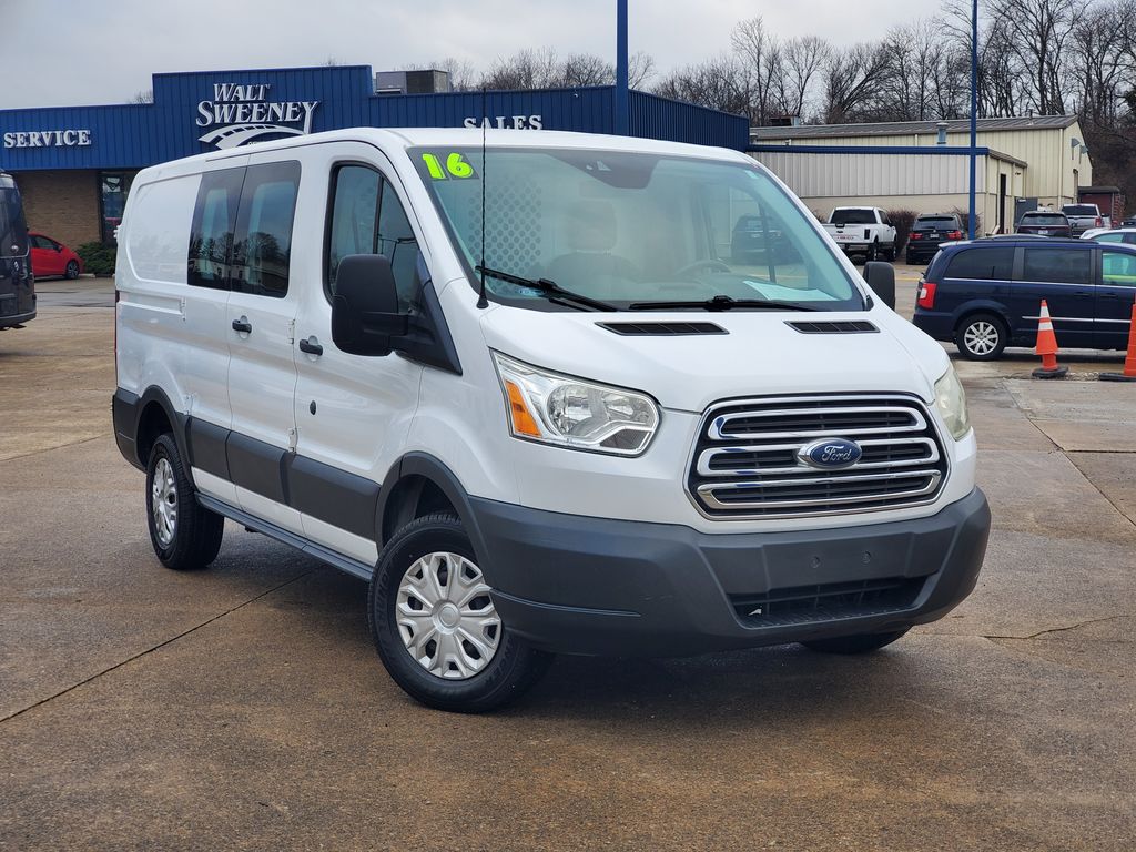 2016 Ford Transit Base's photo