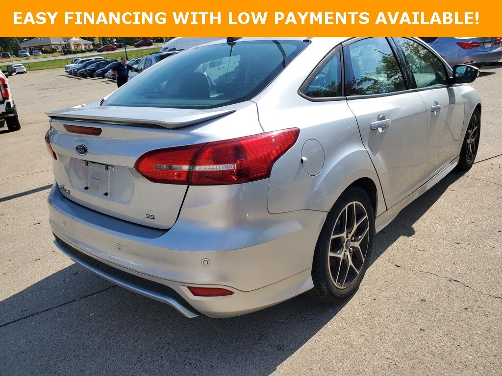 2016 Ford Focus SE photo 4