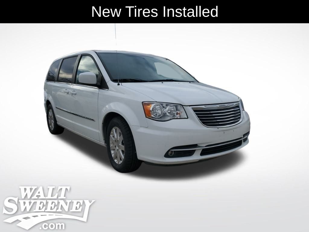 2016 Chrysler Town & Country Touring