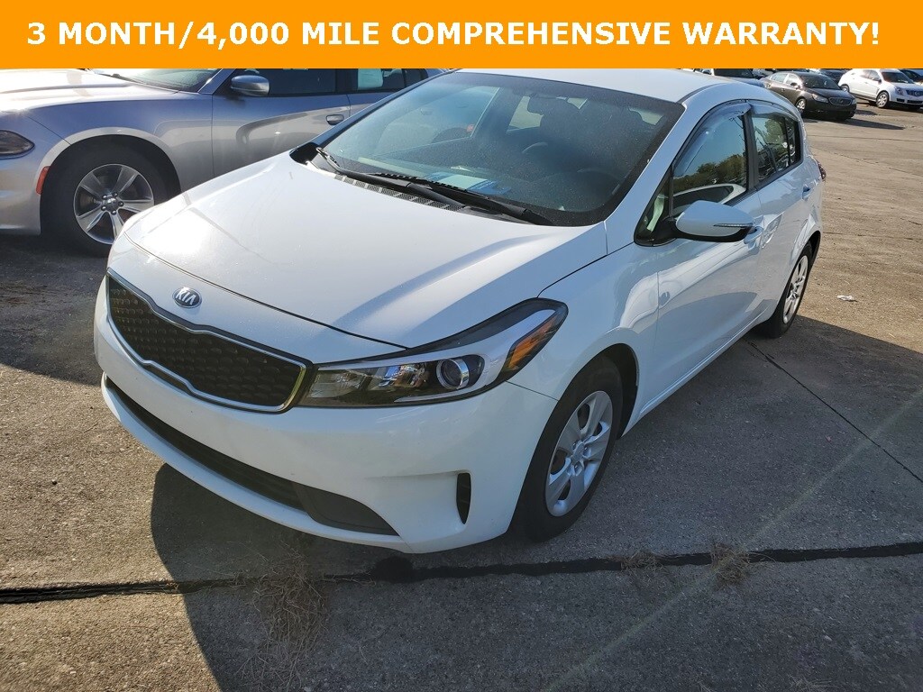 2017 Kia Forte LX photo 2