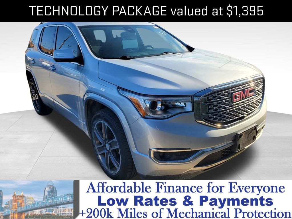 2017 GMC Acadia Denali's photo