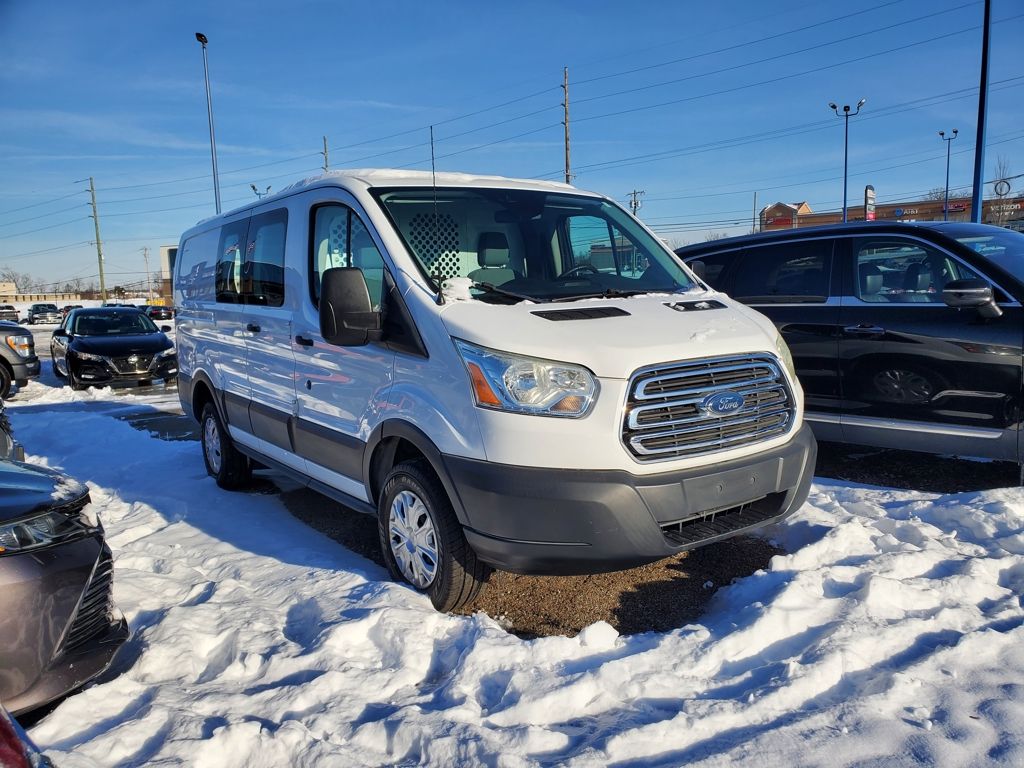 2016 Ford Transit Base's photo