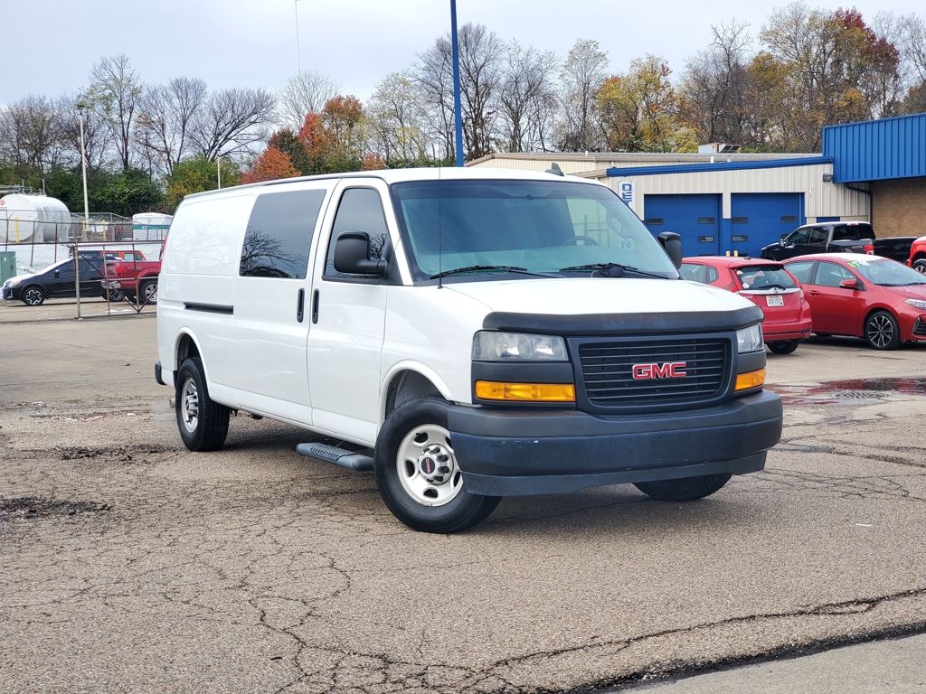 2018 GMC Savana Cargo Work Van's photo