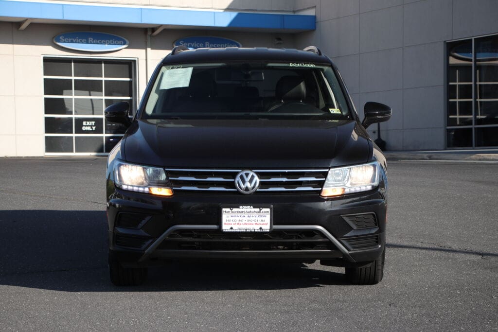 Used 2018 Volkswagen Tiguan SE with VIN 3VV2B7AX2JM114282 for sale in Harrisonburg, VA