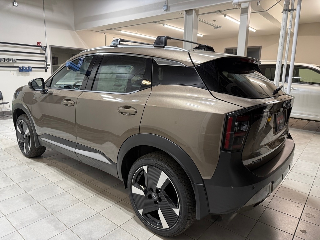 New 2026 Nissan Kicks SR