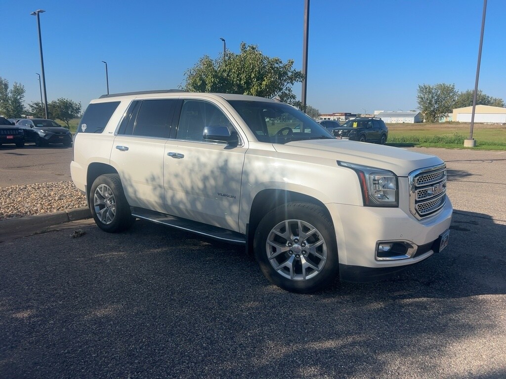 2015 Gmc Yukon SLT photo 3