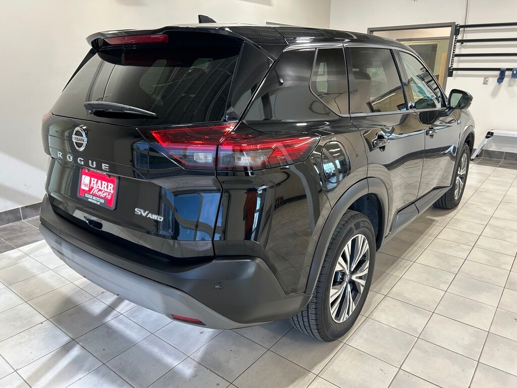2021 Nissan Rogue SV photo 4