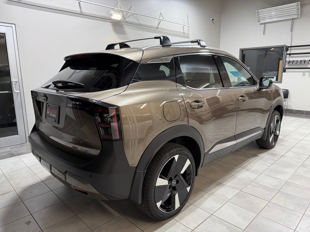 New 2026 Nissan Kicks SR