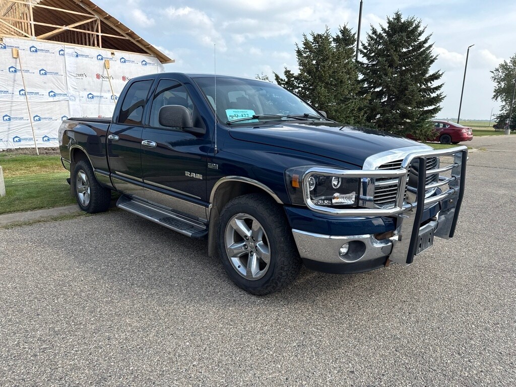 2008 Dodge Ram SLT photo 2