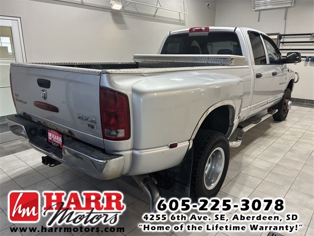 2005 Dodge Ram 3500 SLT Laramie photo 4