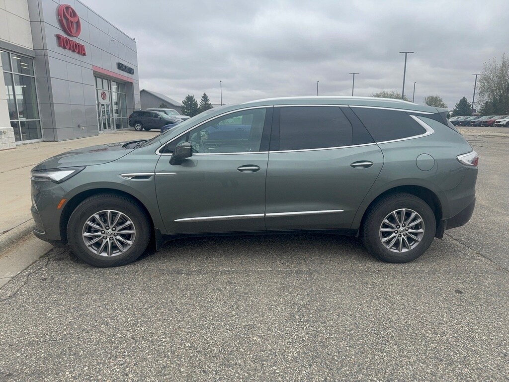 Used 2023 Buick Enclave Essence