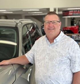 Staff member Darin Ross from 80d1739b980f