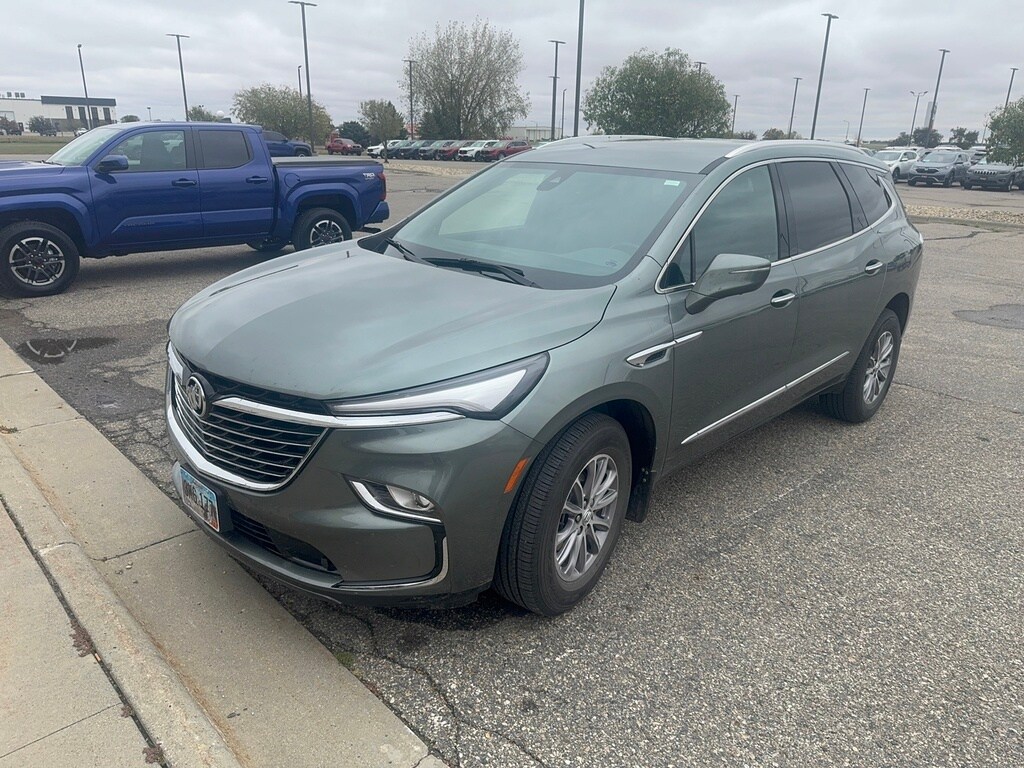 Used 2023 Buick Enclave Essence