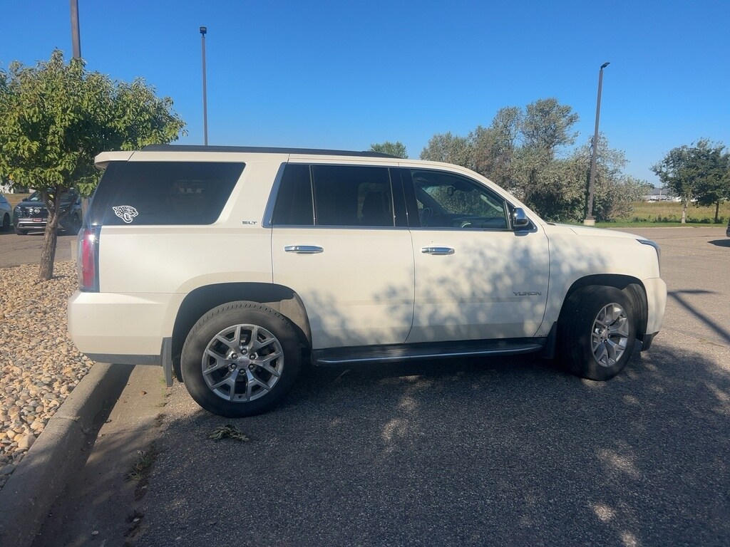 2015 Gmc Yukon SLT photo 4