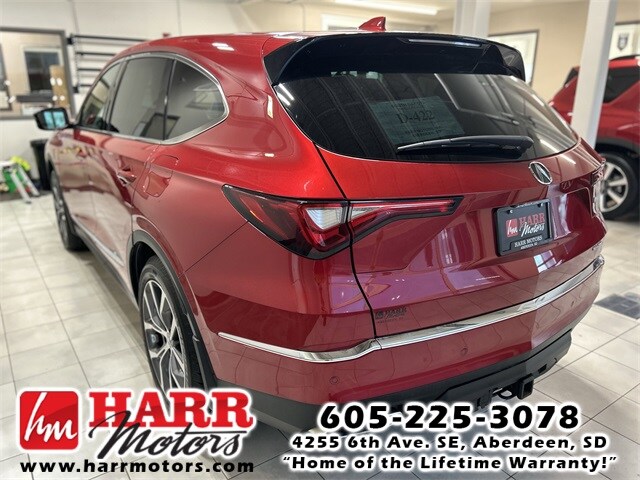 2022 Acura MDX Technology SH-AWD photo 2