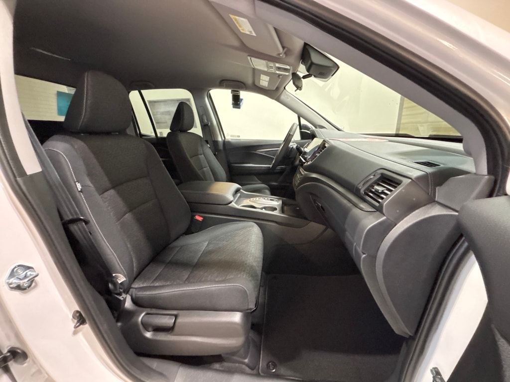 2026 Honda Ridgeline Sport - Photo 18