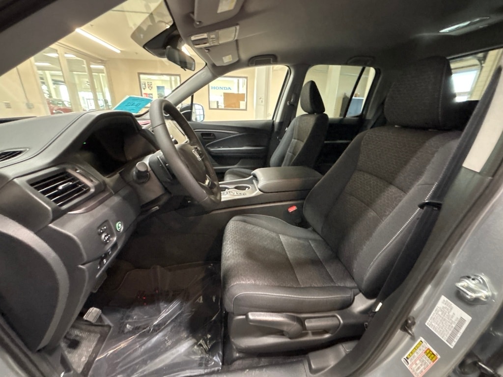 2026 Honda Ridgeline Sport - Photo 18