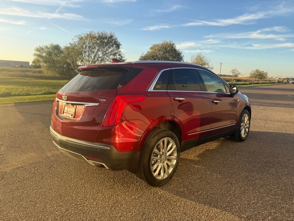 2017 Cadillac XT5 Platinum photo 4