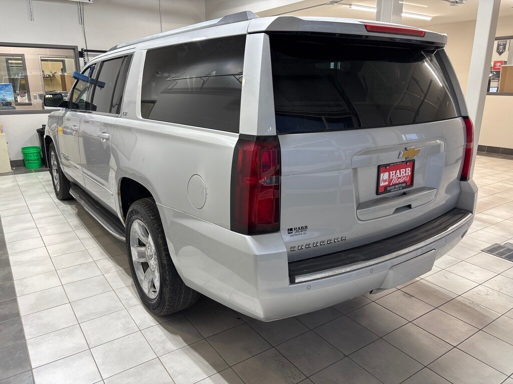 2015 Chevrolet Suburban LTZ 1500 photo 2