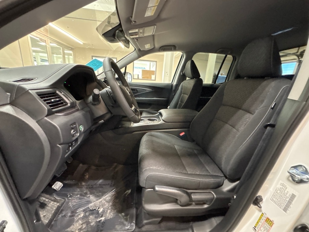 2026 Honda Ridgeline Sport - Photo 17
