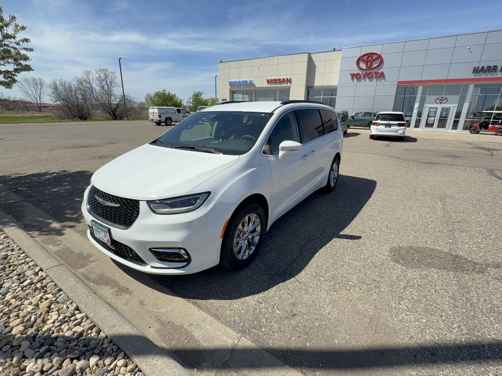 Used 2022 Chrysler Pacifica Touring L Van