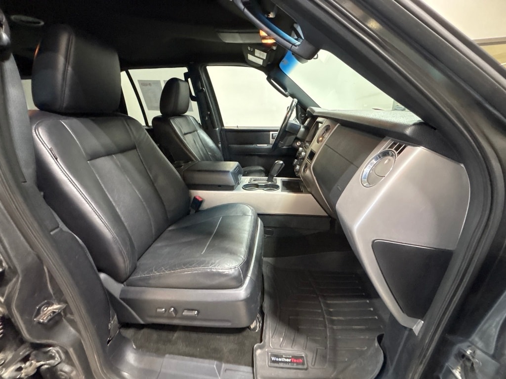 2017 Ford Expedition XLT - Photo 19