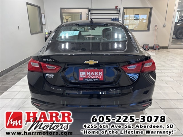 2023 Chevrolet Malibu 1LT photo 3