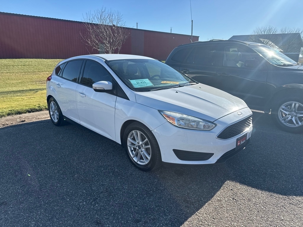 2016 Ford Focus SE photo 2