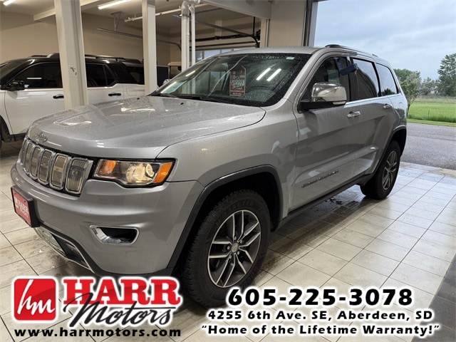 Used 2018 Jeep Grand Cherokee Limited with VIN 1C4RJFBG8JC138628 for sale in Aberdeen, SD