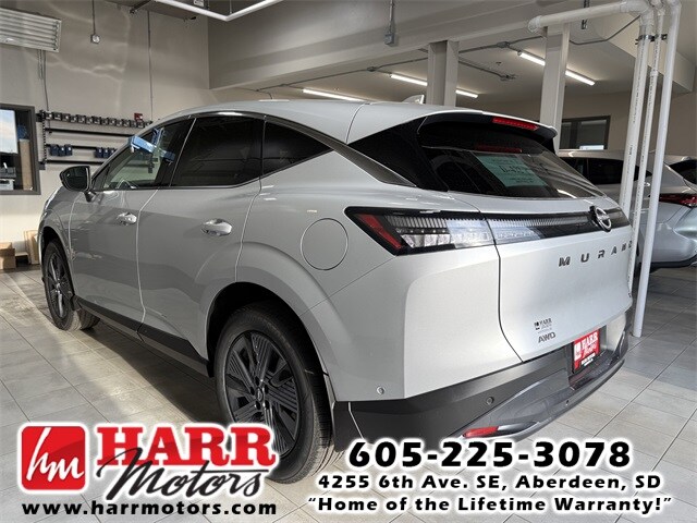 2025 Nissan Murano SL photo 2