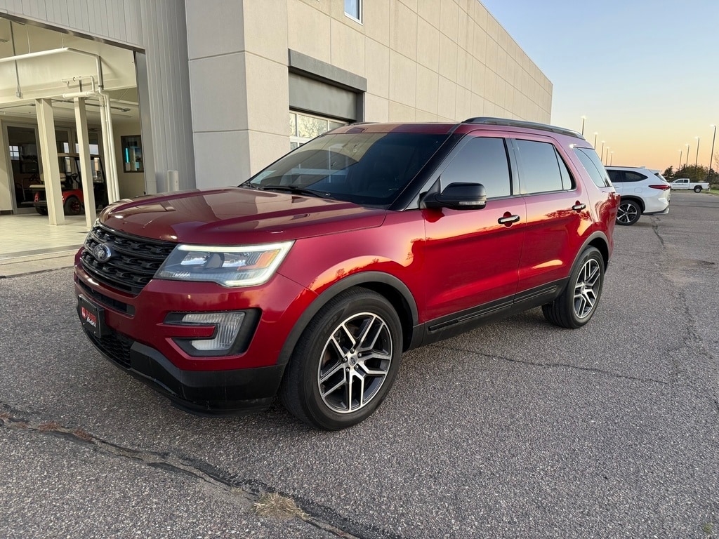 2017 Ford Explorer Sport's photo